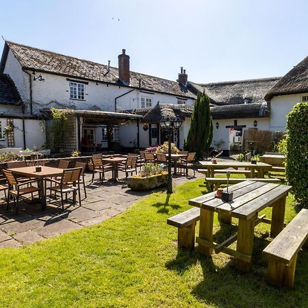 New Inn Crediton Eksteriør bilde