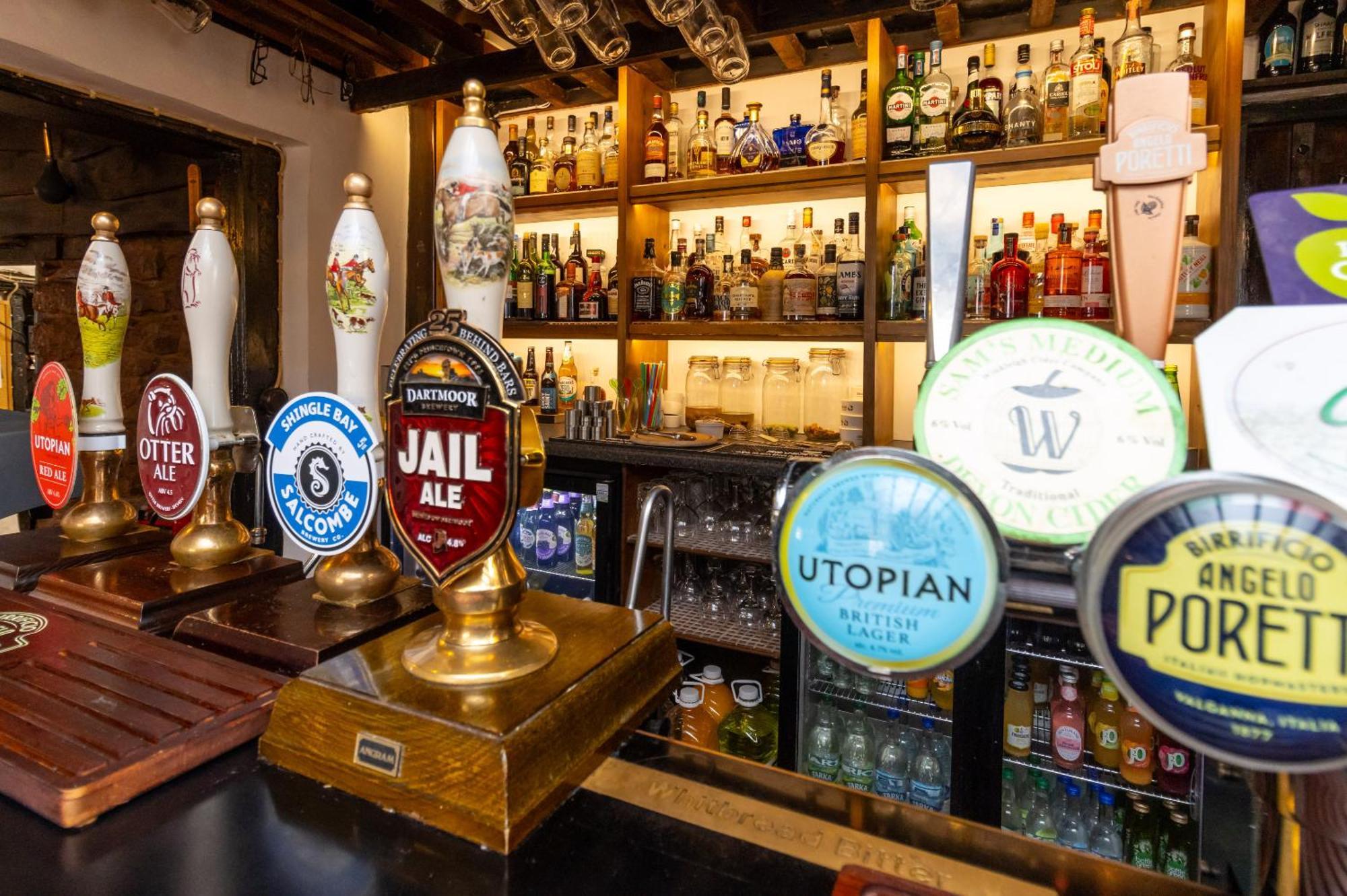 New Inn Crediton Eksteriør bilde